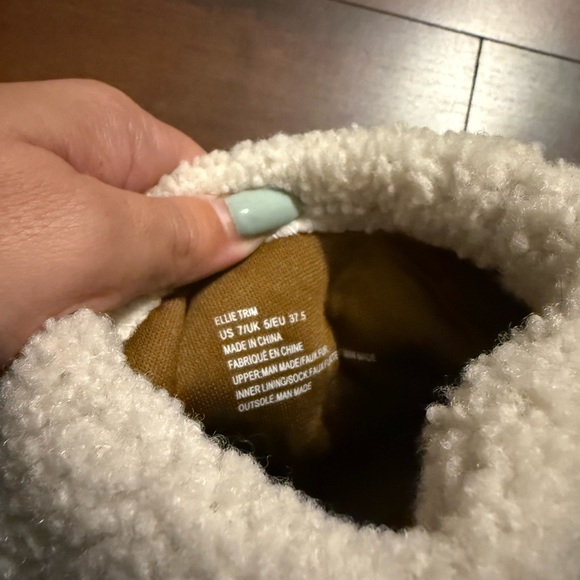 JustFab Ellie Trim Heeled Sherpa Lined Women's Boot Tan/Brown - Picture 7 of 7